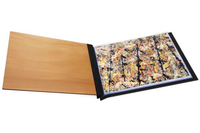 External Hingetimber A4 Lnd Inner 3quarter Bound